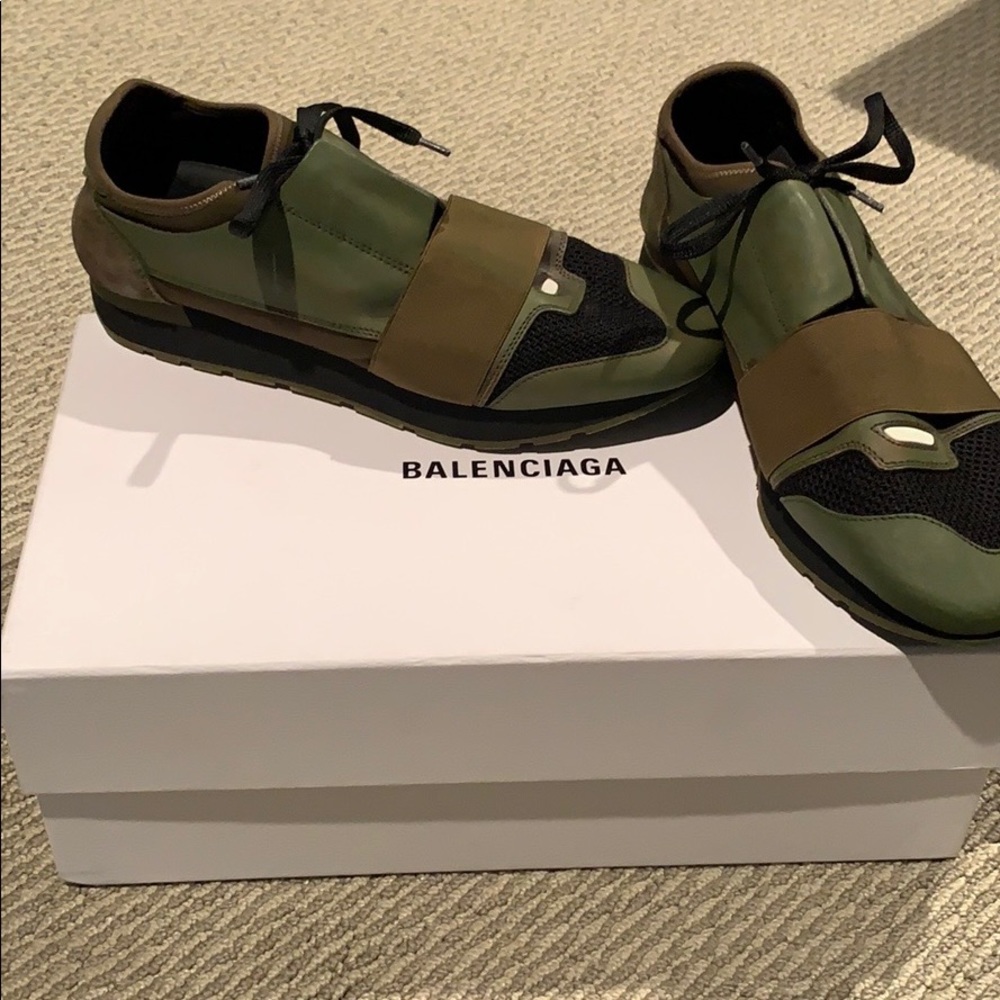 Unisex balenciaga race runner with box!